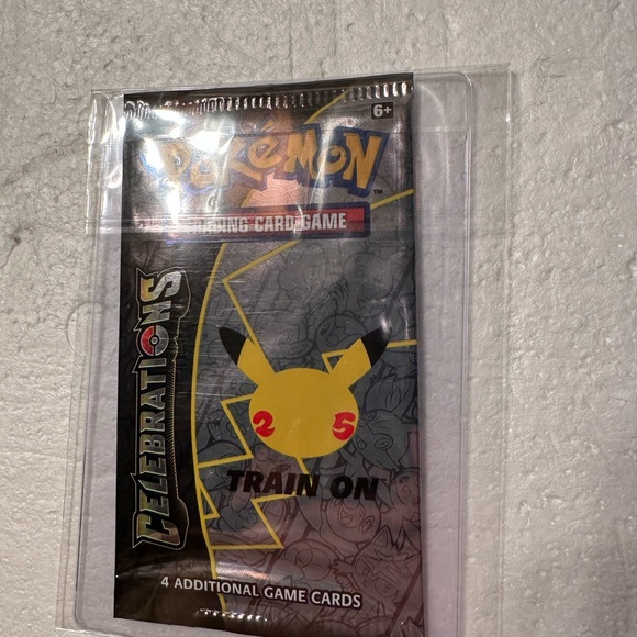 Pokemon TCG 25th Anniversary Celebrations Booster Pack - Picture 7 of 8